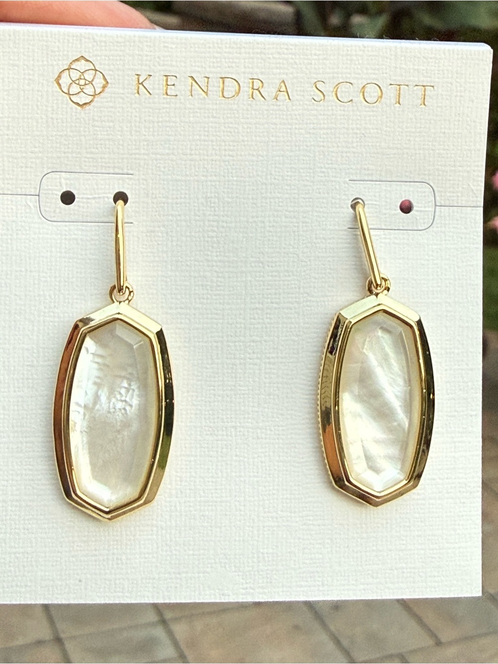 NWT - Kendra Scott Dani Bezel Gold Drop Earrings in Ivory Mother of Pearl